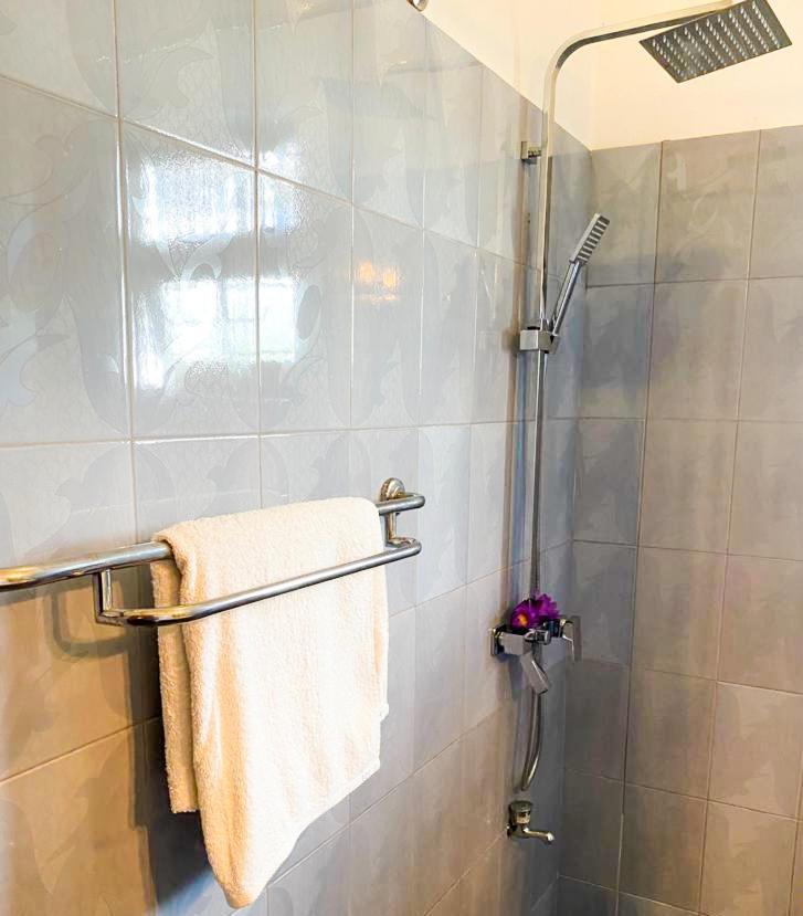 Bay Street Otel Beruwala Dış mekan fotoğraf