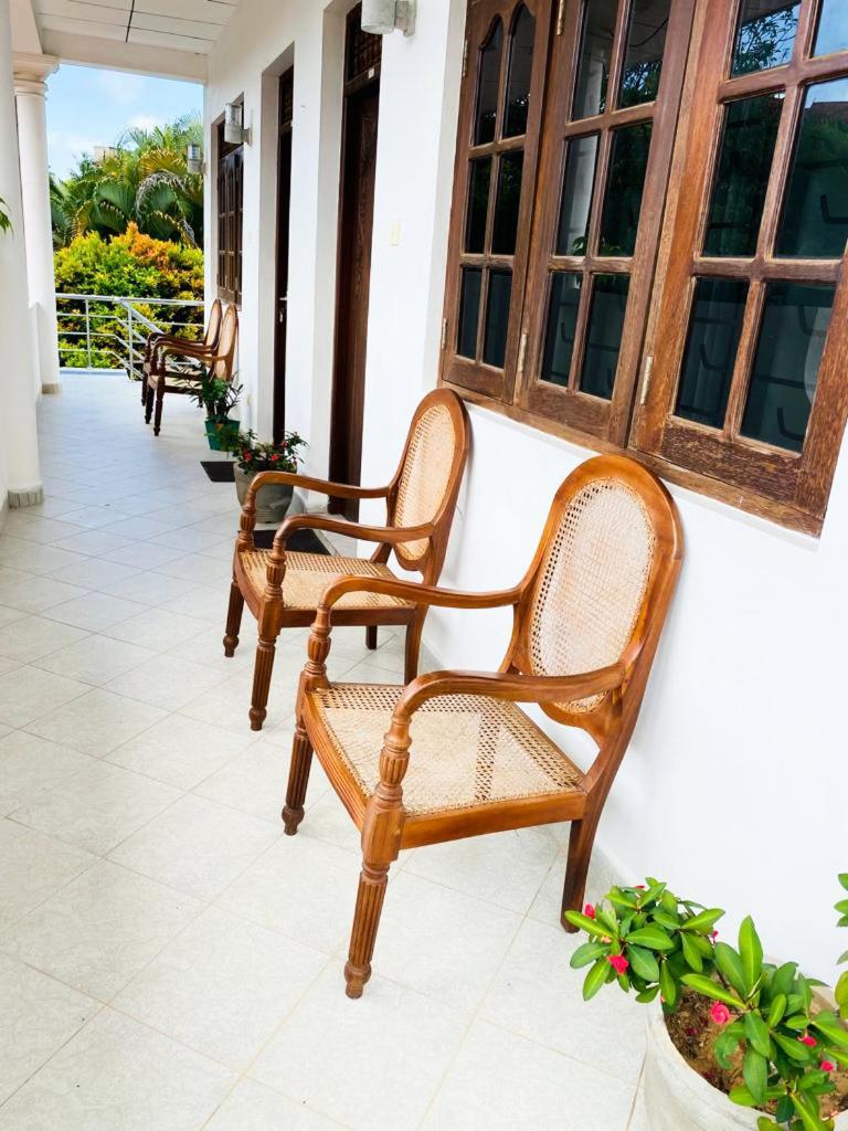 Bay Street Otel Beruwala Dış mekan fotoğraf